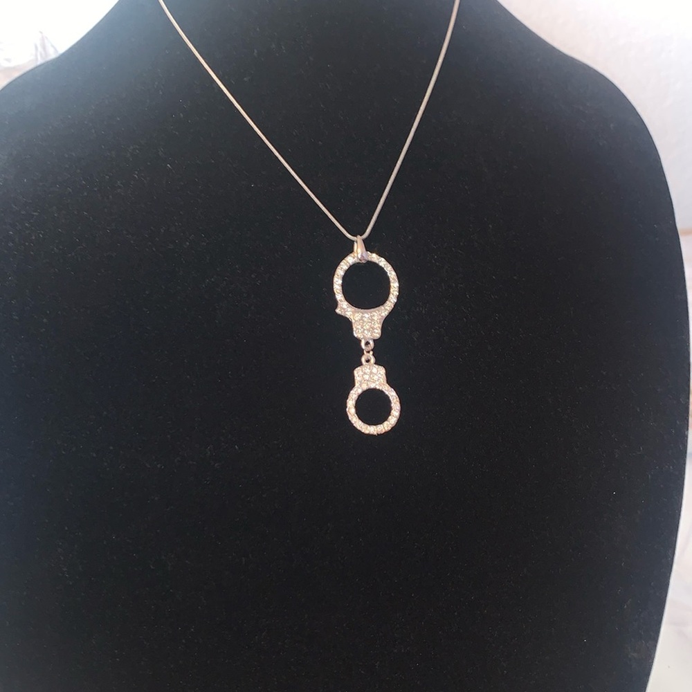 Rhinestone handcuff silver chain 17in